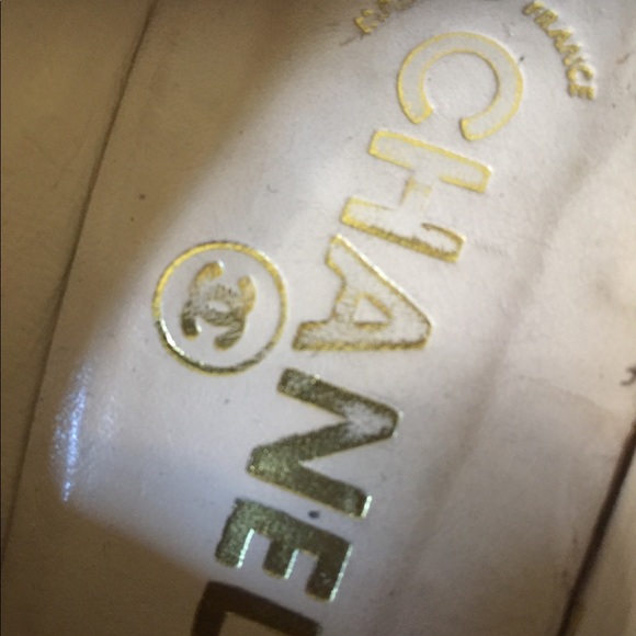Chanel - Picture 3 of 5